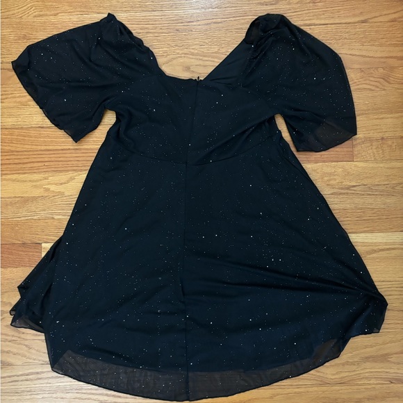 Shein Curve Dress Women’s 1XL (14) Black Sparkly V Neck Short Sleeve A line NWOT - Picture 4 of 8